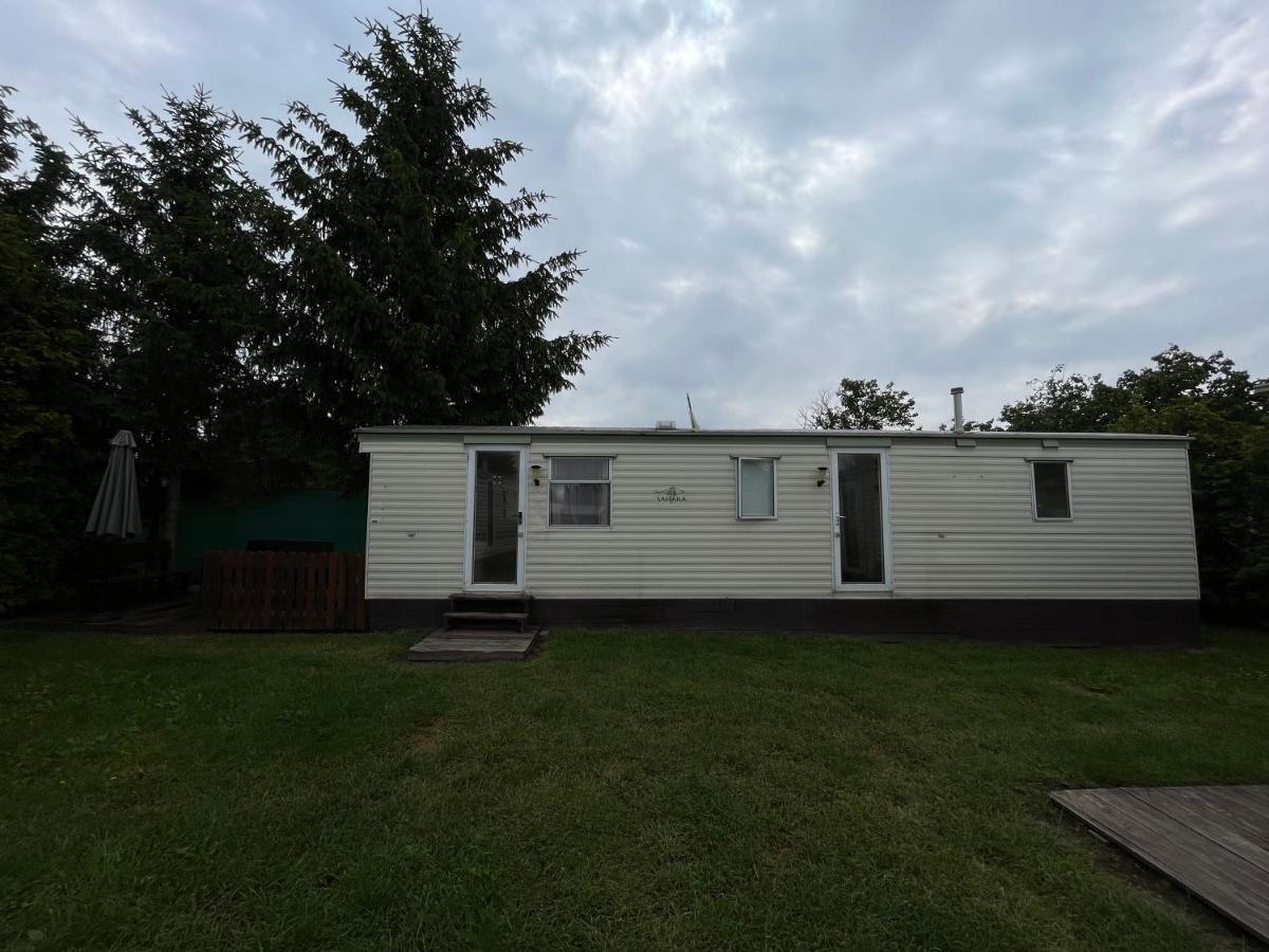 Autocamp Free Star - Mobilheimy Apartment Страхотин Екстериор снимка